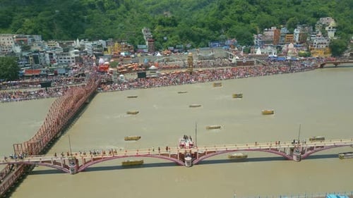 Vidéo du drone Haridwar 4k HAR KI PAURI, Vue par drone de Har ki Pauri Haridwar, vidéo Haridwar, Mata Mans