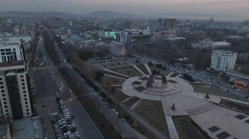 Bichkek, Kirghizistan - 5 mars 2025 : vue aérienne du centre-ville de Bichkek