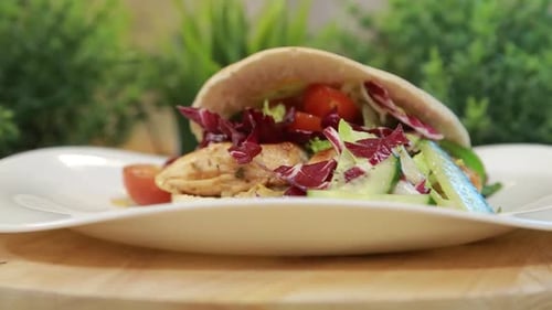 Delicious Pita Pocket with Chicken and Fresh Vegetables