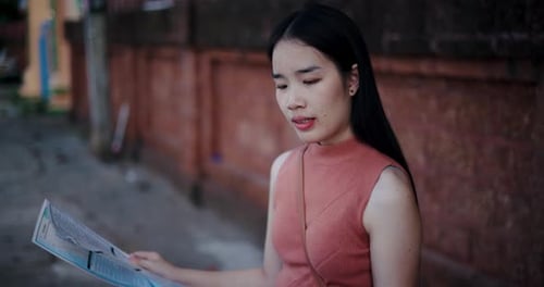 Woman Studies Map for Exploration in City