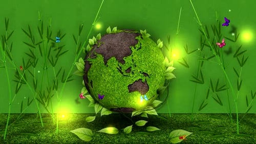 Geschlungener rotierender kristallkugelförmiger Planet Erde in einem grünen Wald