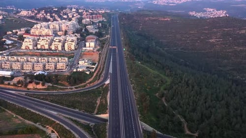 Tel aviv Jerusalem Highway 1 Limited traffic in coronavirus outbreak Lockdown