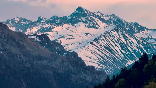 Sonnenuntergang am Berg