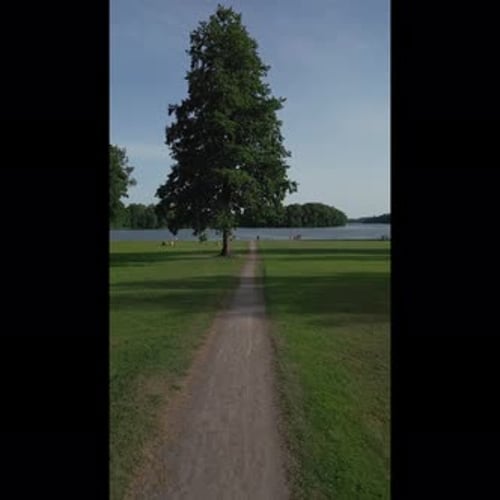 Vidéo verticale au bord du lac Võrstjärve 2