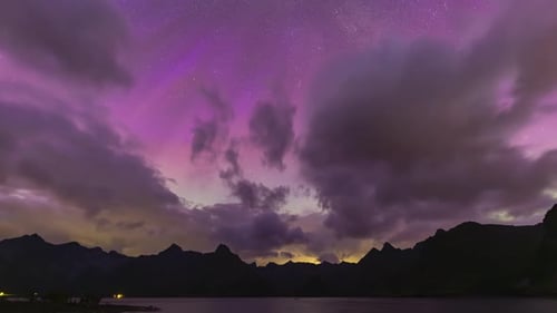 Aurora Borealis timelapse over Lofoten Islands, Norway