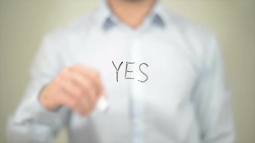 Ja, Schreiben auf transparentem Bildschirm