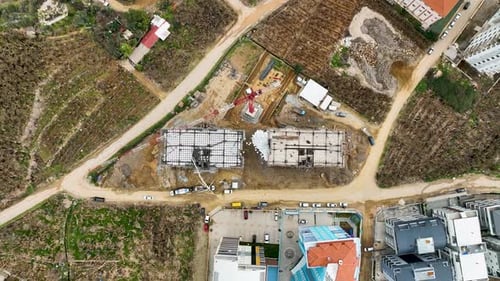 Vuelo aéreo sobre un desarrollo de nuevas construcciones