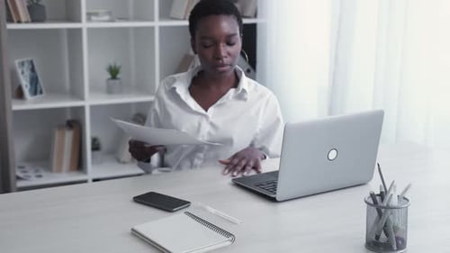 Report Review Statistics Analysis Business Woman