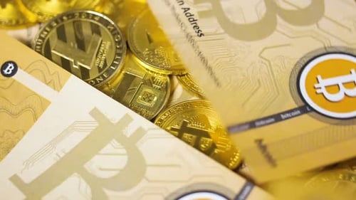 Les billets tombent sur des modèles créés en tant que macroéconomie monétaire