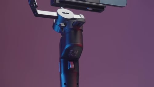 Gimbal with phone on rotating platform