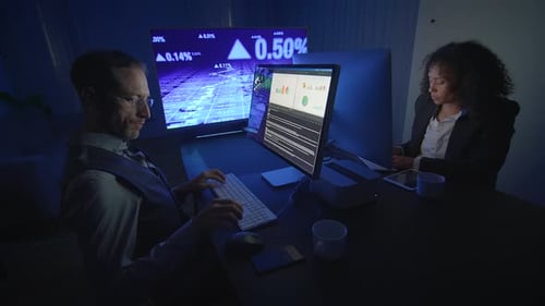 Engaging in Collaborative Work Focused on Advanced Data Analysis in Todays Modern Office Setting