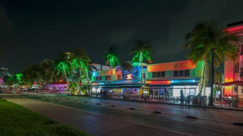 Night Time-lapse at Miami Beach