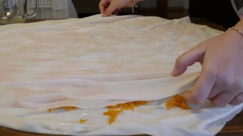 Preparing Delicious Food with Filling and Thin Dough