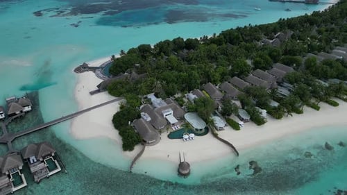 Vista aérea do Four Seasons Resort Maldives
