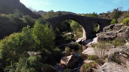 Stone Bridge on Stunning Nature Landscape. Cava da Velha, castro Laboreiro, Portugal