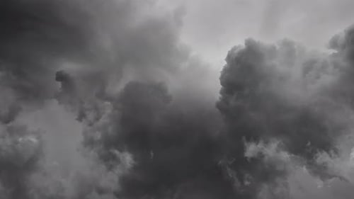 4k-Ansicht von dunklen Cumulonimbuswolken und Sturm