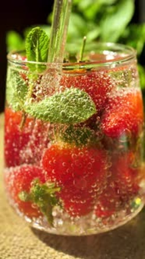 Sparkling Water with Strawberries and Mint