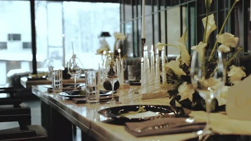 Elegant Wedding Table Setting with Floral Decor