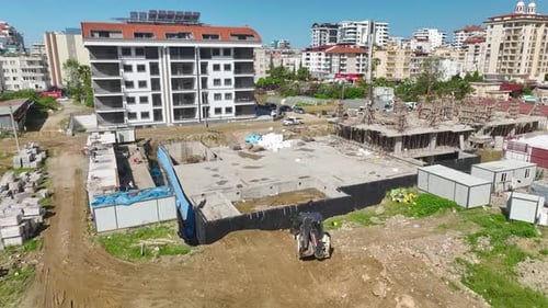 Luftaufnahme: Bautätigkeit: Biegen und Gießen von Betonstahl