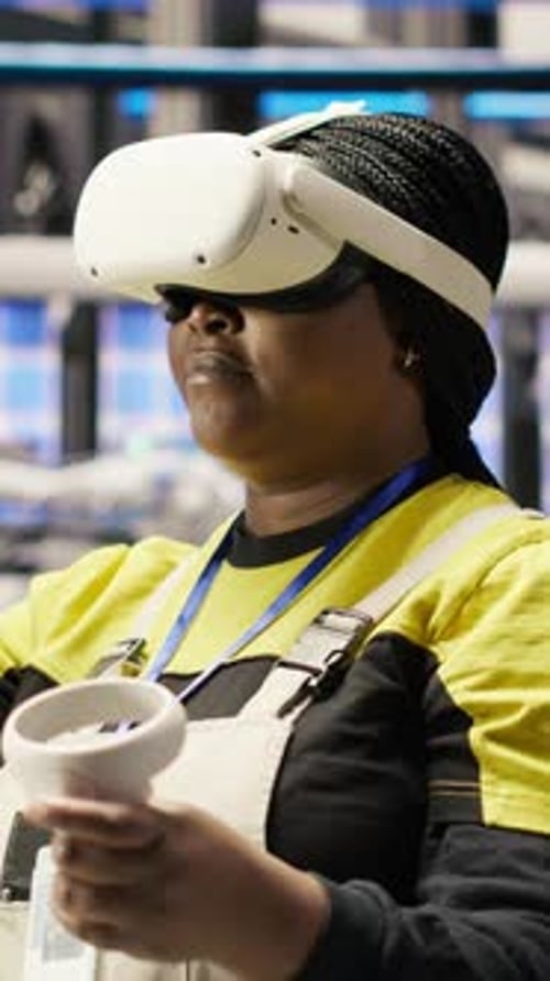 Vertical Video Photovoltaics Smart Factory Expert Using VR Tech to Manage Automation Systems