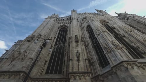 Smooth gimbal video of Milan Cathedral