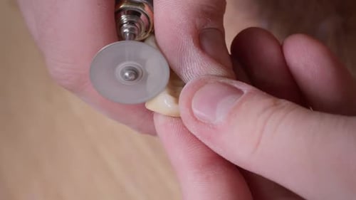 Crafting Dental Prosthetics with Precision Tool