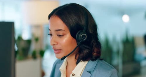 Geschäftsfrau, Call Center und Telemarketing für Kundenbetreuung, Beratung