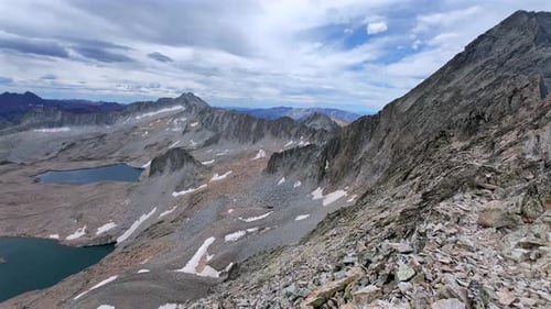 Capitol Peak 14er Vue panoramique sur la nature sauvage du Colorado Drone aérien à haute altitude Montagnes Rocheuses Maro
