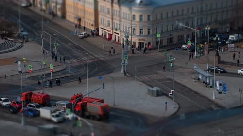 vue aérienne de Moscou avec circulation urbaine dans les rues - timelapse
