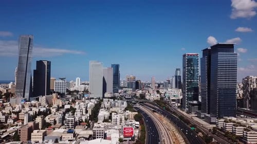 Horizonte de Tel Aviv, imágenes aéreas de Tel Aviv sobre la autopista Ayalon