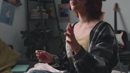 Working with Active Windows in Augmented Reality