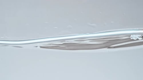 Water (4K)