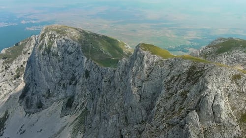 Paisaje montañoso aéreo de Durmitor
