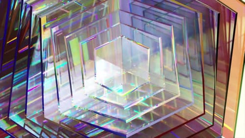 Tunnel de verre hexagonal tournant avec une lumière irisée générant des reflets de couleur fascinants