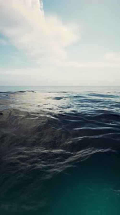 Serene Ocean Horizon at Dusk