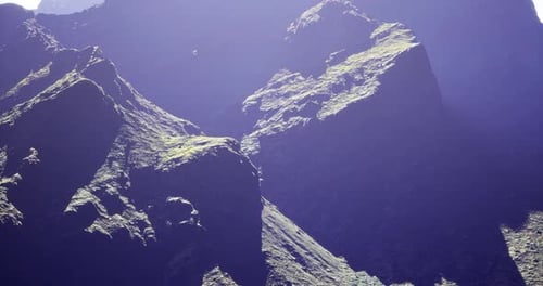 Majestic Mountain Landscape Showcasing Rugged Peaks and Dramatic Terrain