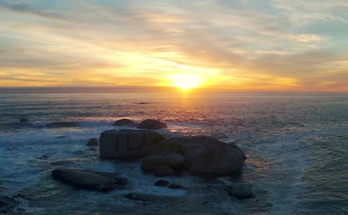 4k video footage of the ocean at sunset