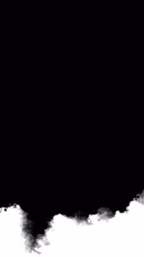 Efeito luma preto 4K: gotas de tinta, respingos, respingos de manchas, vazamento, propagação, fluxo, dispersão, tela, transição de tinta.