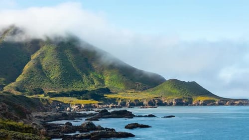 Zeitraffer der wunderschönen und zerklüfteten Küste von Big Sur, Kalifornien