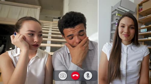 Les étudiants et les enseignants participent à une conversation ciblée sur l'apprentissage en ligne