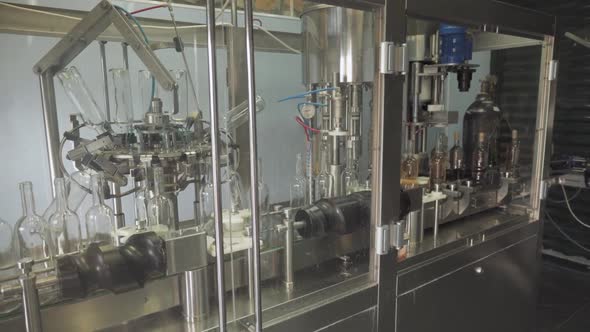 Bottling Line for Rosé Wine with Nitrogen Sparging and Corking ...