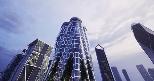 La arquitectura moderna exhibe edificios elegantes bajo un cielo nublado