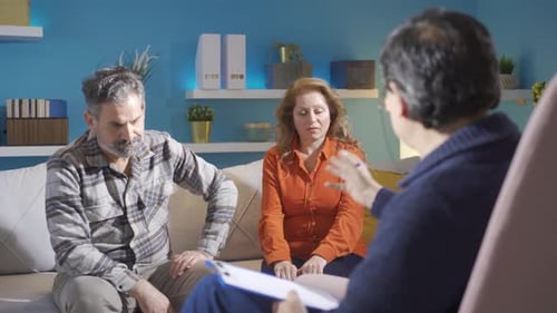 A psychiatrist makes a problematic double statement.