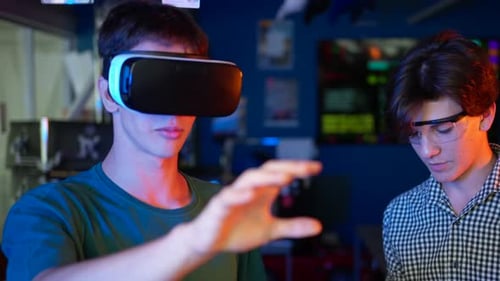 Young Men Explore Virtual Reality in Workshop