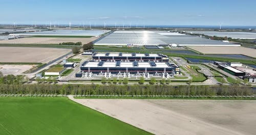 Centro de computación, servicio en la nube, computación cuántica, espacio de servidores, Middenmeer, Países Bajos.