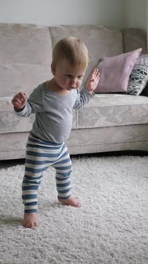 Vertical Video Baby First Steps