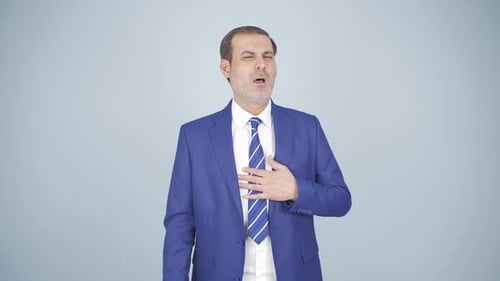 Homme d'affaires essoufflé.