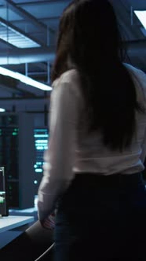 Vertical Video Data Center Network Engineer Managing Infrastructure