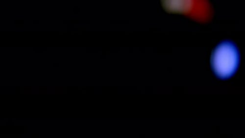 Collider-Kollektion: Verschwommener, mehrfarbiger strukturierter Konfetti-Effekt mit funkelndem Bokeh