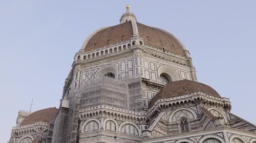 Florence Cathedral's dome seen from the street , Tuscany, Italy. panoramic move.